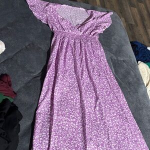 Chic Lavender Floral Maxi Dress